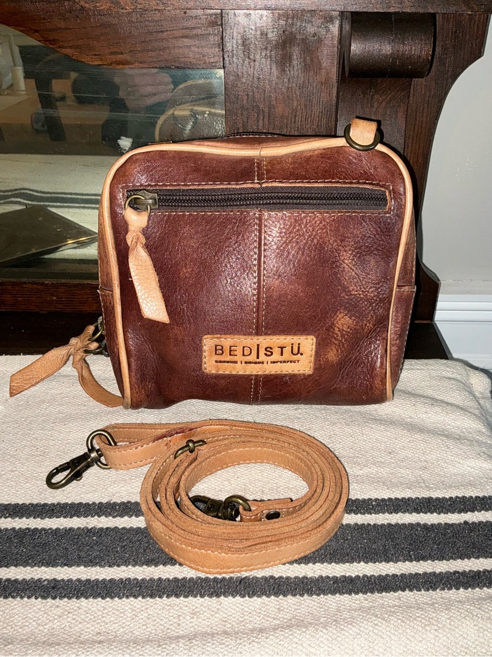 Bed Stu Leather Capture Crossbody Bag Teak Driftwood Oats Rustic MSRP $190